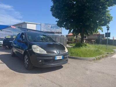Renault Clio 1.2 16V 5 porte Le Iene usata