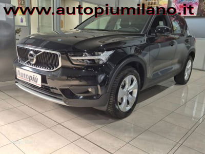 Volvo XC40 T2 Geartronic Momentum Pro usata