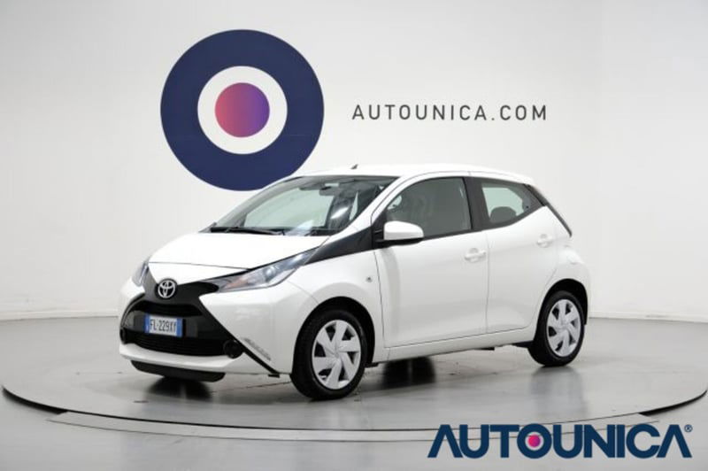 Toyota Aygo 1.0 VVT-i 69 CV 5 porte x-cool TSS