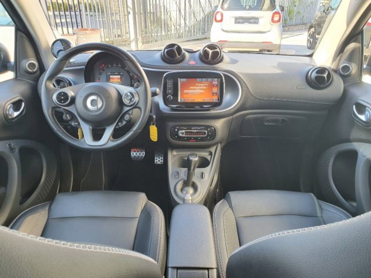 smart Fortwo BRABUS 0.9 Turbo twinamic Xclusive (11)