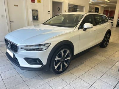 Volvo V60 Cross Country D4 AWD Geartronic Business Plus usata