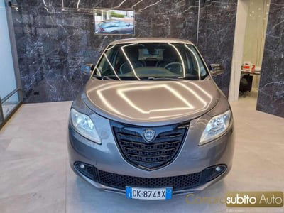 Lancia Ypsilon 0.9 TwinAir 85 CV 5 porte S&S DFN Gold usata