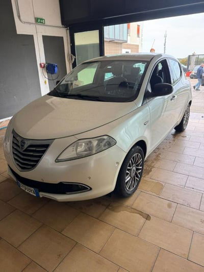 Lancia Ypsilon 1.3 MJT 16V 95 CV 5 porte S&S Platinum usata