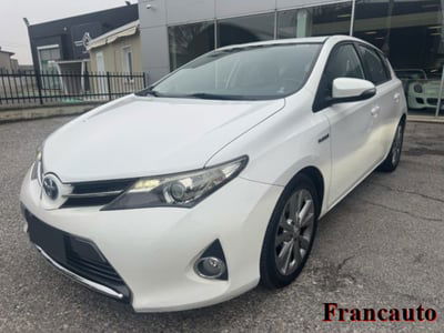 Toyota Auris 1.8 Hybrid Lounge usata