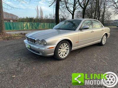 Jaguar XJ 4.2 V8 cat Executive usata