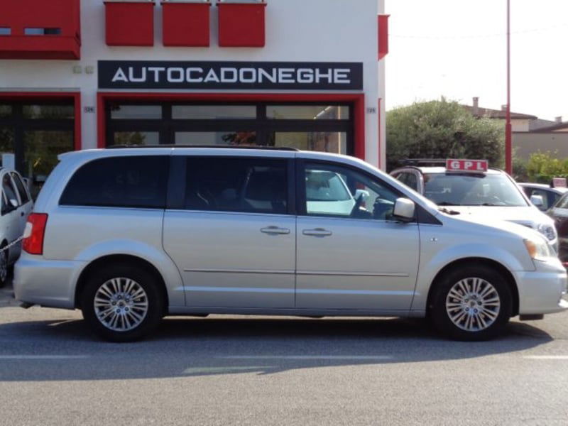 Lancia Voyager 2.8 Turbodiesel Platinum 177 CV