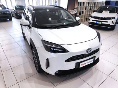 Toyota Yaris Cross 1.5 Hybrid 5p. E-CVT AWD-i Premiere usata