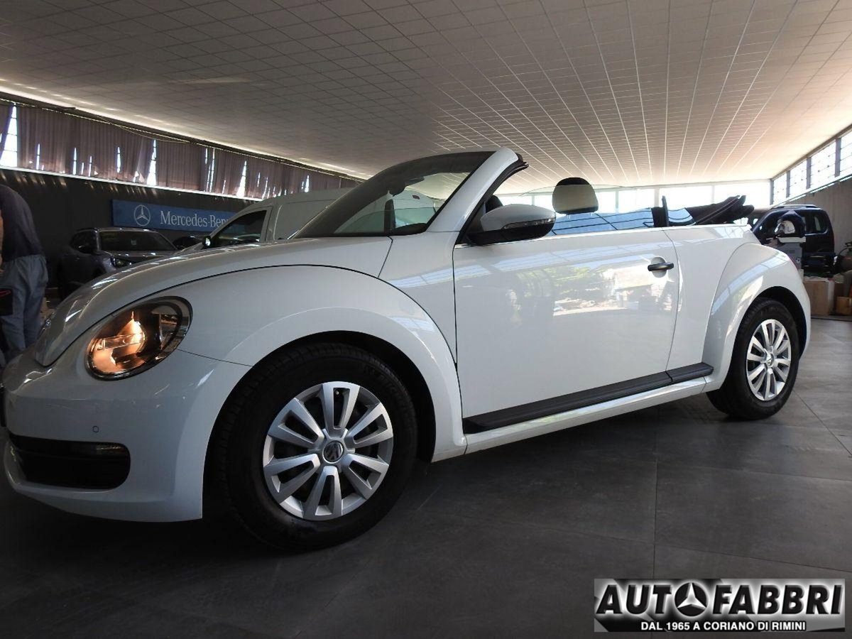 Volkswagen New Beetle Cabrio TDI 105CV (4)