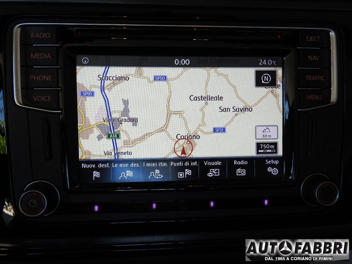 Volkswagen New Beetle Cabrio TDI 105CV (5)