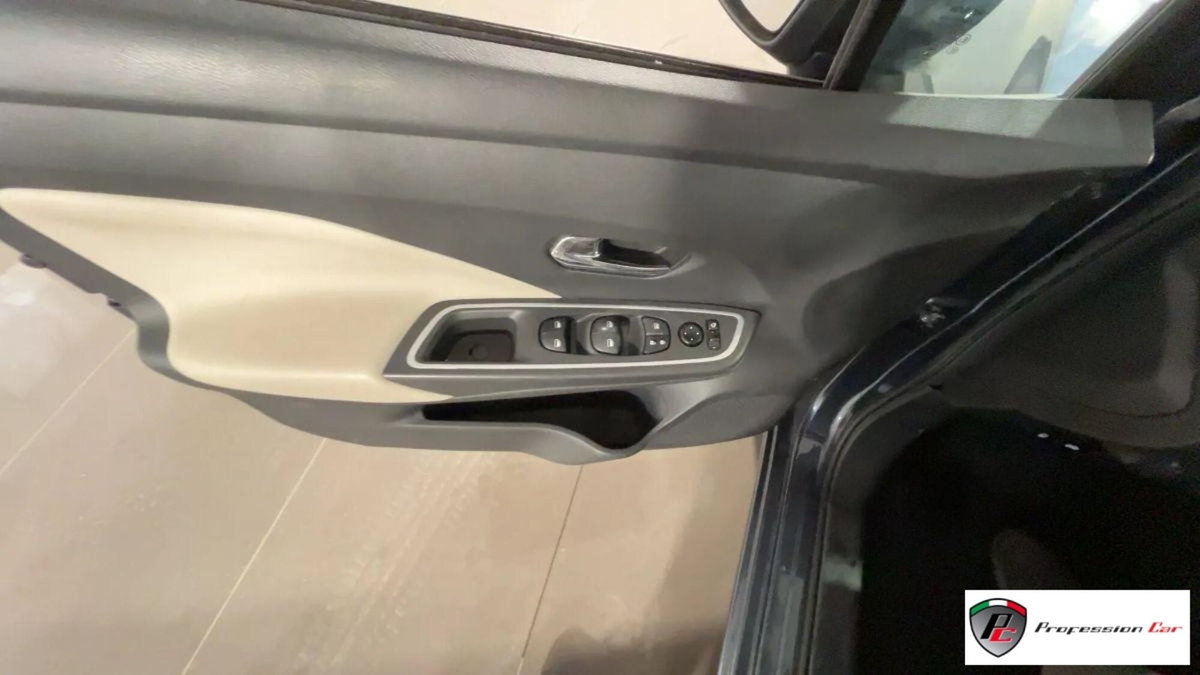 Nissan Micra IG-T 100 5 porte N-Connecta (19)