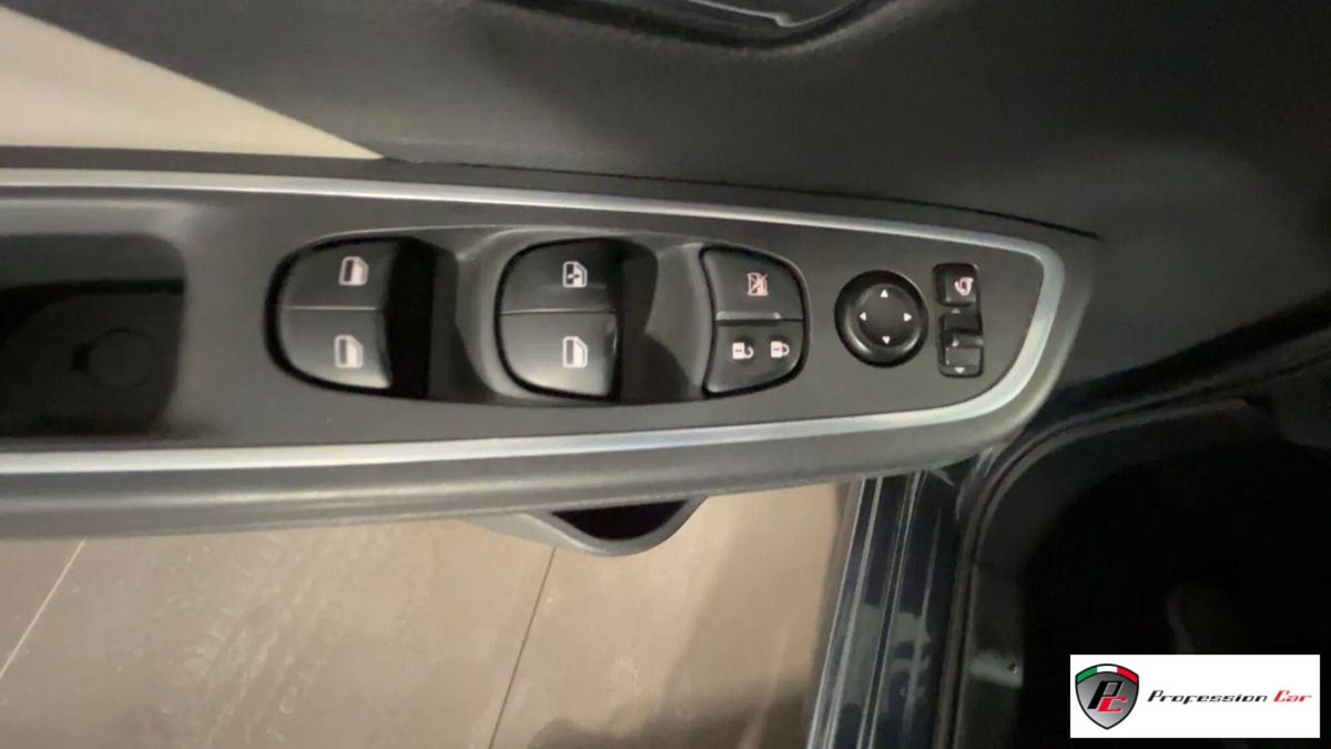 Nissan Micra IG-T 100 5 porte N-Connecta (20)