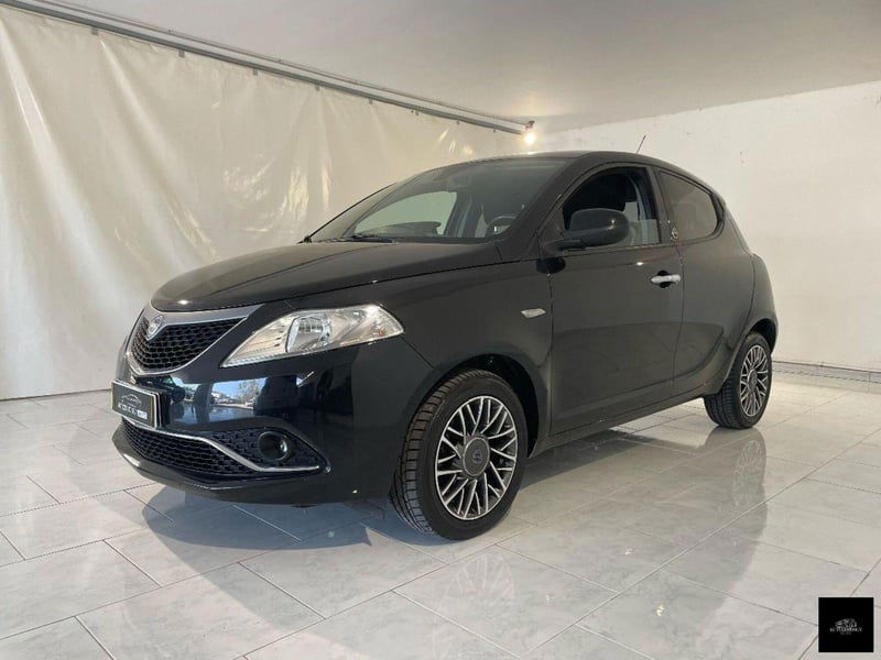 Lancia Ypsilon 1.2 69 CV 5 porte GPL Ecochic Gold