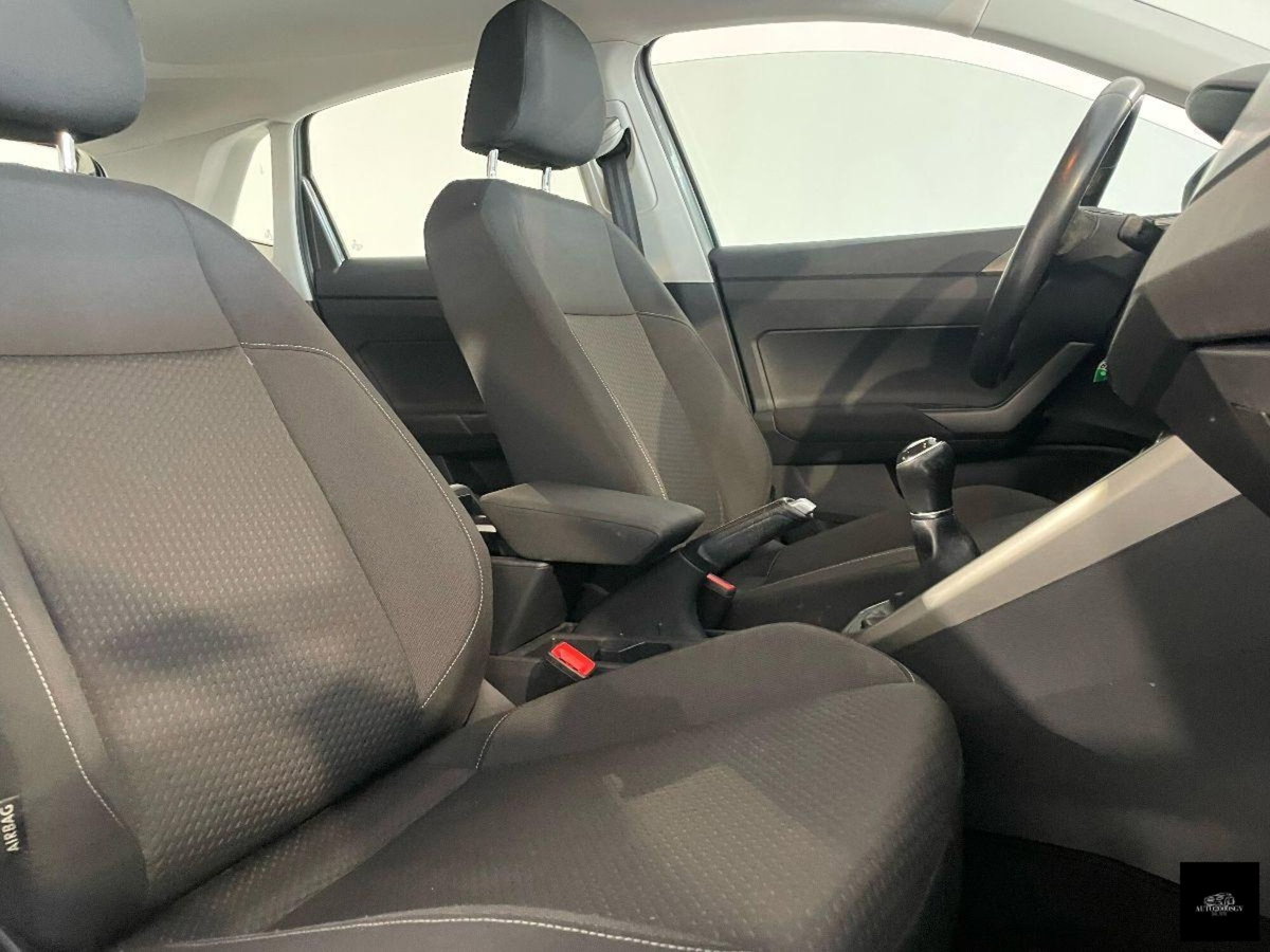 Volkswagen Polo 1.0 MPI 5p. Trendline (8)