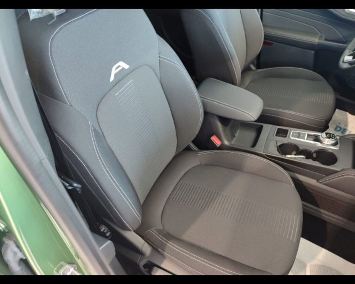 Ford Kuga 2.5 Full Hybrid 190 CV CVT 2WD Vignale (10)