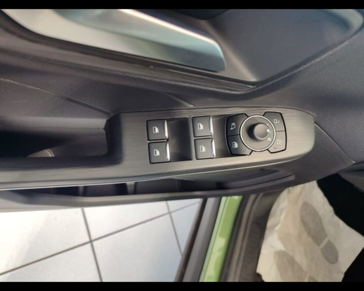 Ford Kuga 2.5 Full Hybrid 190 CV CVT 2WD Vignale (13)