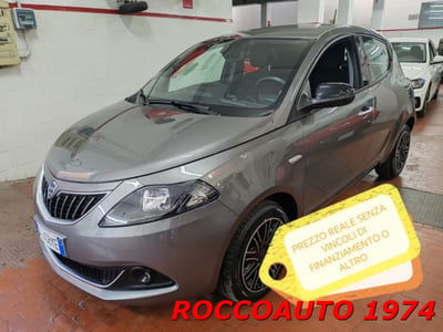 Lancia Ypsilon 1.0 FireFly 5 porte S&S Hybrid Ecochic Gold usata
