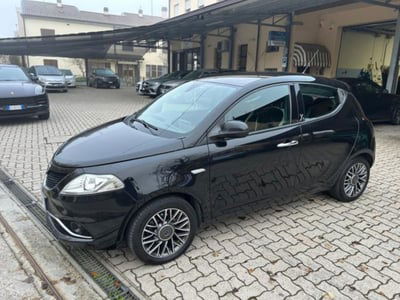 Lancia Ypsilon 1.2 69 CV 5 porte Platinum usata