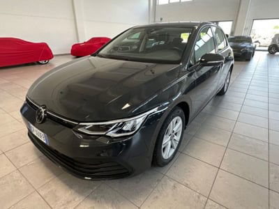 Volkswagen Golf Variant 2.0 TDI SCR DSG Life usata