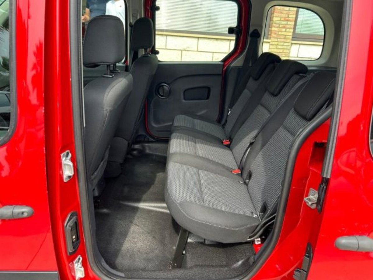 Mercedes-Benz Citan 1.5 111 CDI Kombi Trend (7)