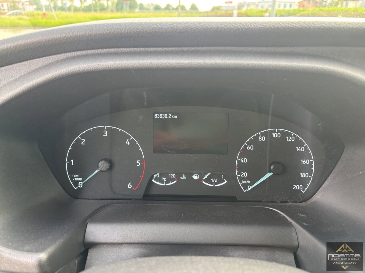 Ford Transit Telaio 350 2.0 HDT 160CV aut. PL 4p.Furgonato Trend (12)