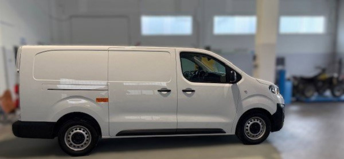 Peugeot Expert Furgone BlueHDi 100 S&S PL-SL-TN Furgone Premium Long (2)