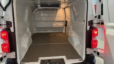 Peugeot Expert Furgone BlueHDi 100 S&S PL-SL-TN Furgone Premium Long (8)