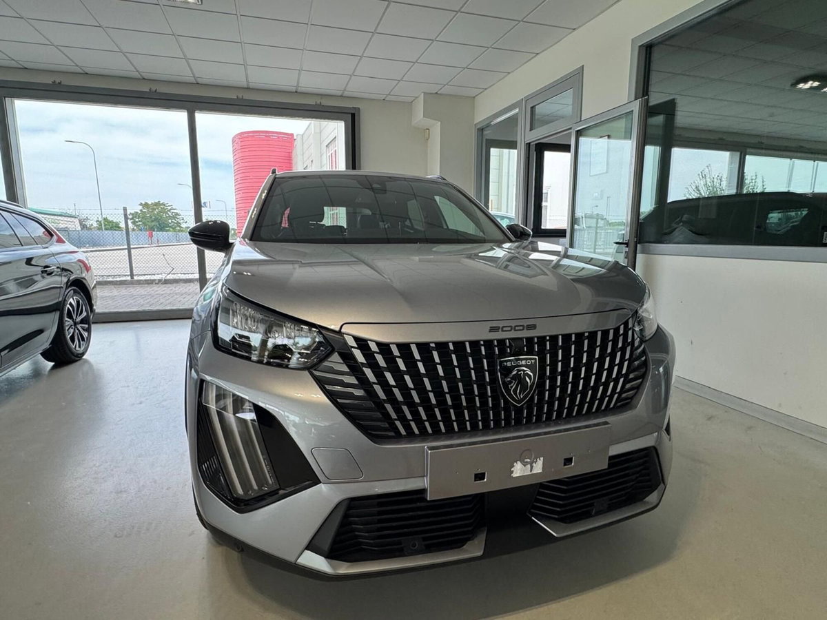Peugeot 2008 1.2 puretech Allure s&s 100cv (12)