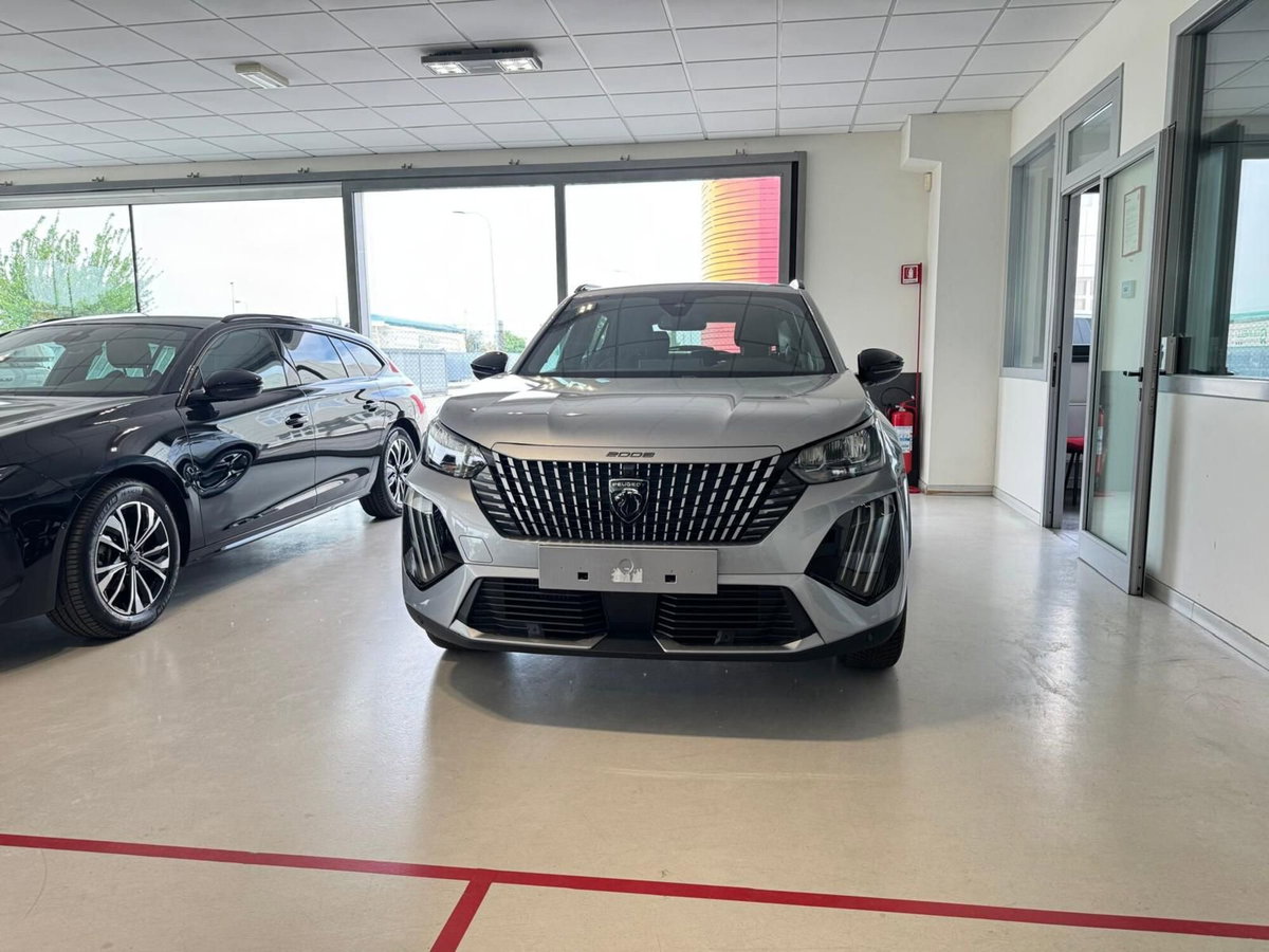 Peugeot 2008 1.2 puretech Allure s&s 100cv (3)