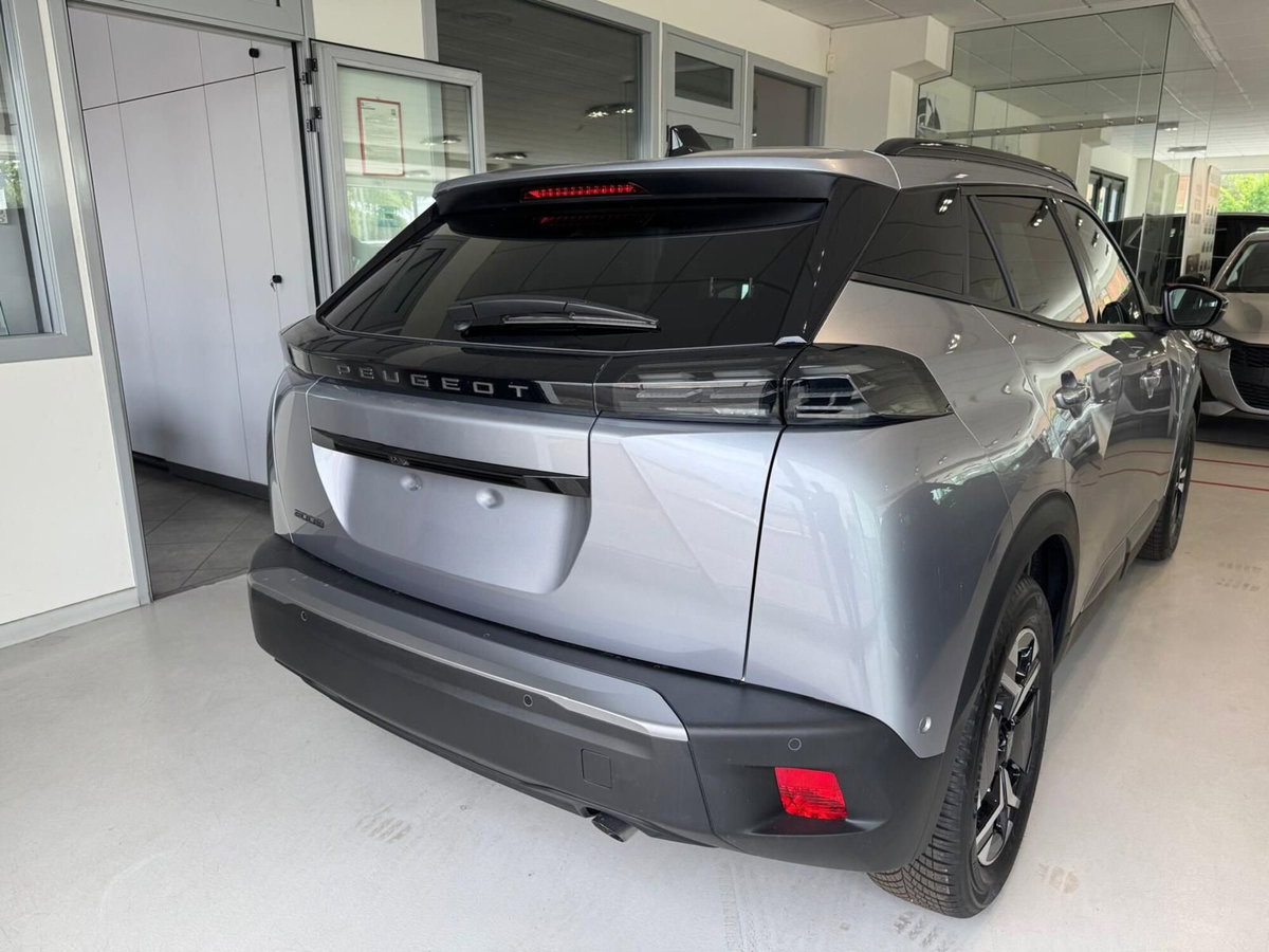 Peugeot 2008 1.2 puretech Allure s&s 100cv (9)