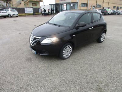 Lancia Ypsilon 1.3 MJT 16V 95 CV 5 porte S&S Silver usata