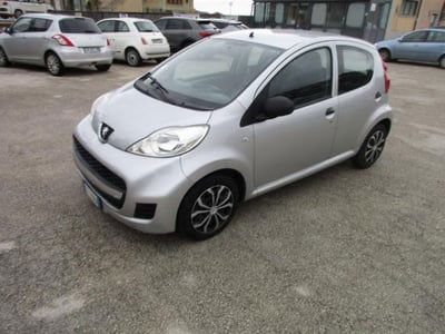 Peugeot 107 68CV 5p. Desir usata
