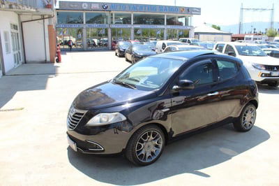 Lancia Ypsilon 1.3 MJT 16V 95 CV 5 porte S&S Black&Red usata