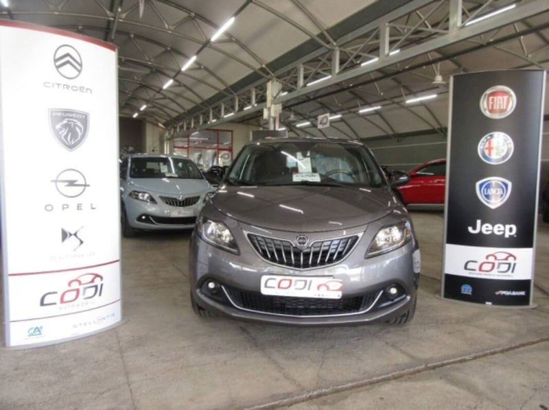 Lancia Ypsilon 1.0 FireFly 5 porte S&S Hybrid Gold Plus
