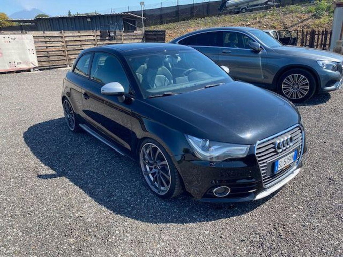 Audi A1 1.6 TDI Attraction (11)