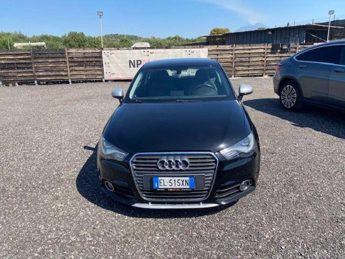 Audi A1 1.6 TDI Attraction (12)