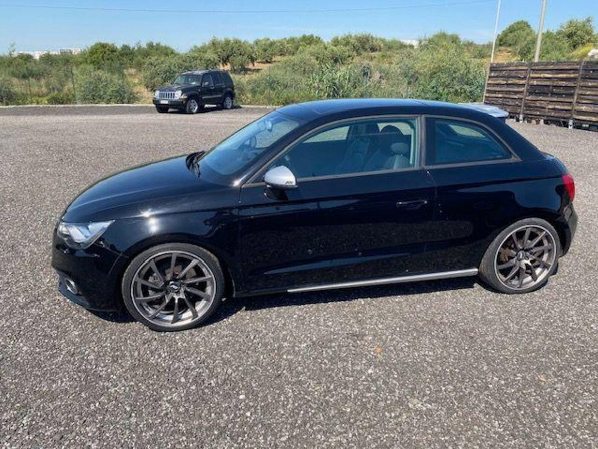Audi A1 1.6 TDI Attraction (6)