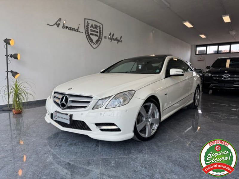Mercedes-Benz Classe E Coupé 220 CDI Coupé BlueEFFICIENCY Avantgarde