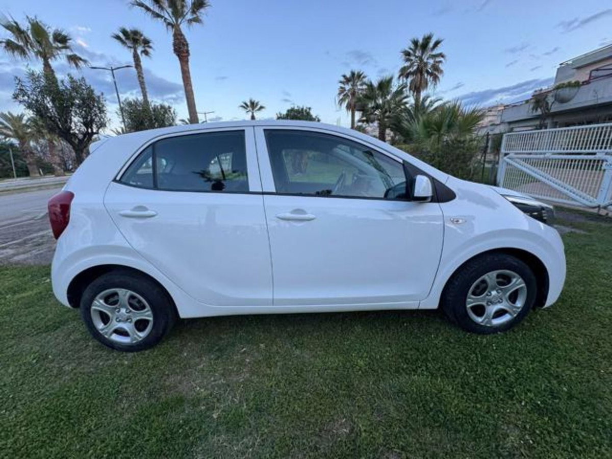 Kia Picanto 1.0 12V 5 porte Active (7)