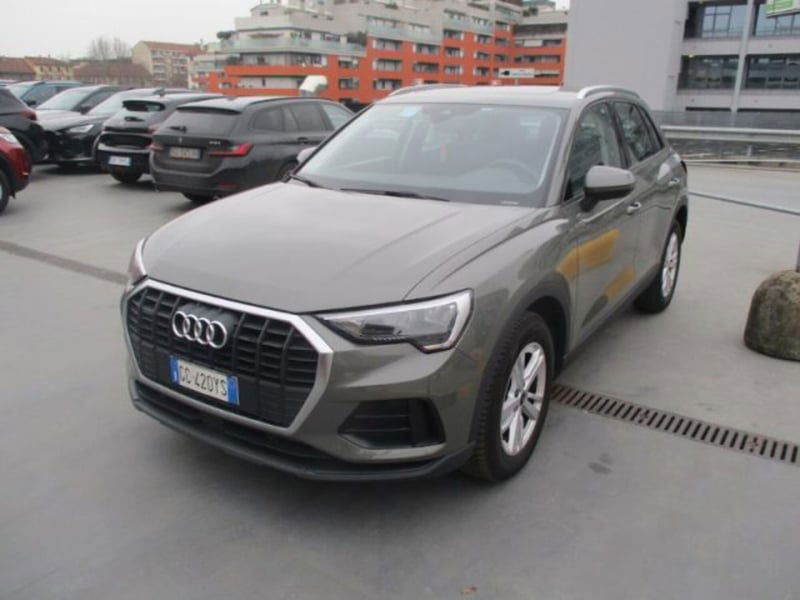 Audi Q3 35 TDI quattro S tronic Business