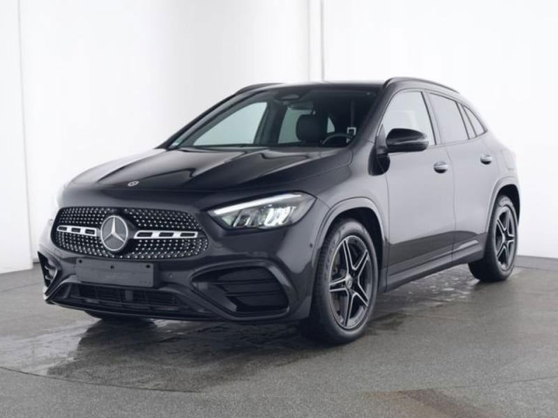 Mercedes-Benz GLA SUV 180 Automatic Premium