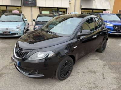 Lancia Ypsilon 1.0 FireFly 5 porte S&S Hybrid Silver Plus usata