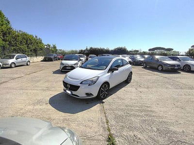 Opel Corsa Coupé 1.4 90CV GPL Tech n-Joy usata