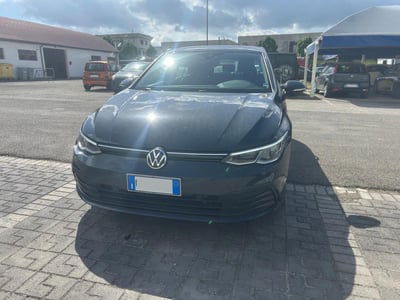 Volkswagen Golf 1.5 TGI DSG Life usata