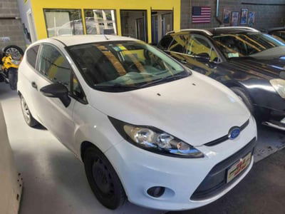 Ford Fiesta 1.4 TDCi 70CV 3 porte Titanium usata