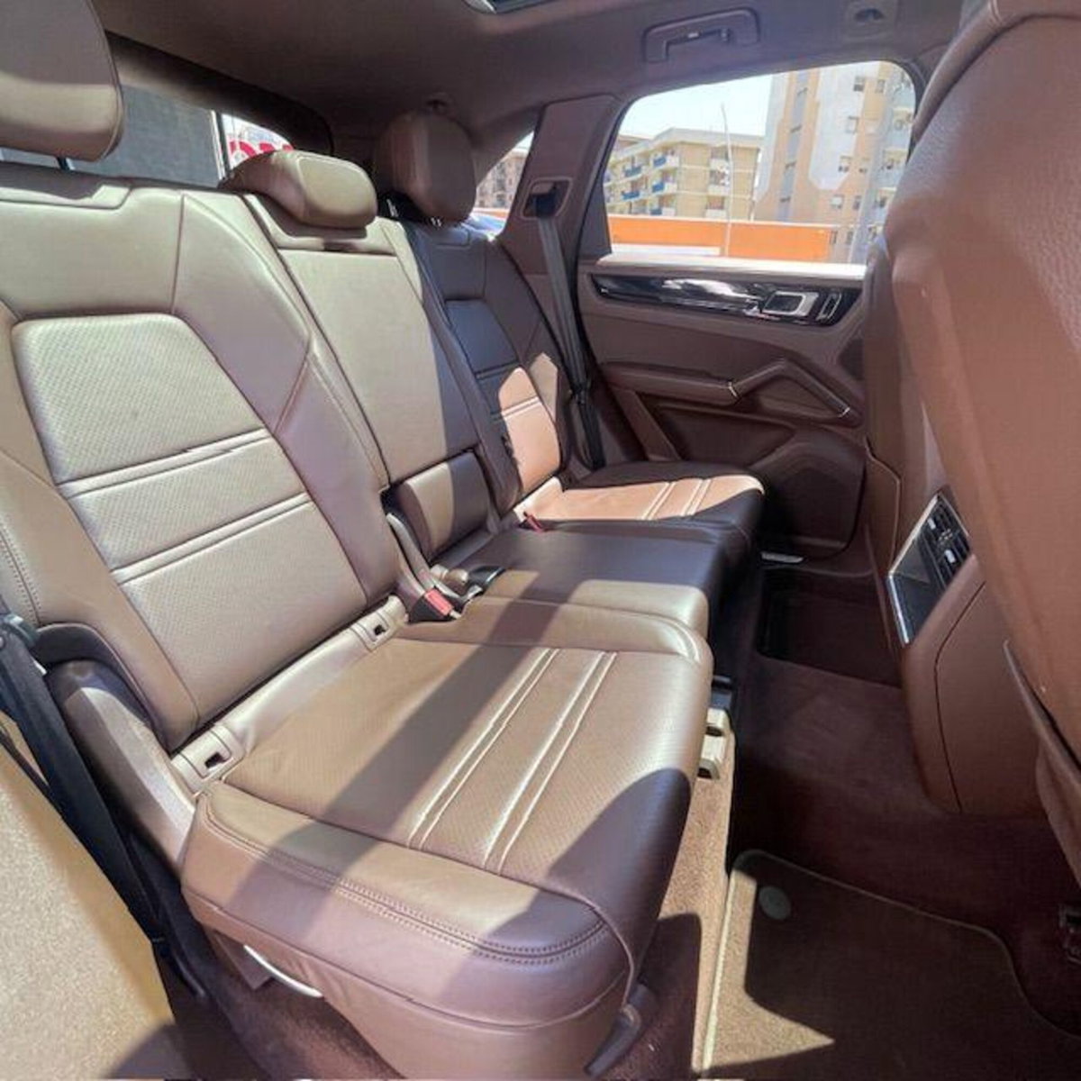 Porsche Cayenne 3.0 V6 E-Hybrid (8)