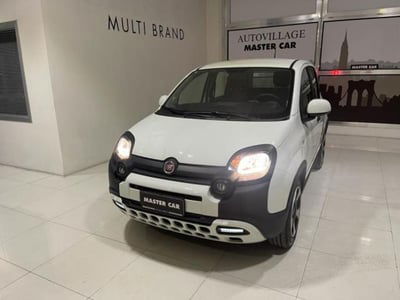 Fiat Panda 1.0 FireFly S&S Hybrid City Cross usata