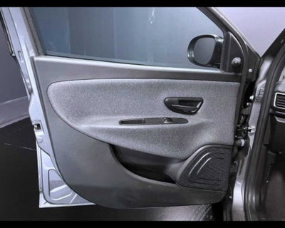Lancia Ypsilon 1.0 FireFly 5 porte S&S Hybrid Ecochic Silver (11)