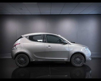 Lancia Ypsilon 1.0 FireFly 5 porte S&S Hybrid Ecochic Silver (6)