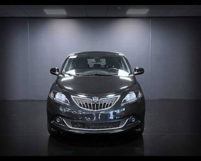 Lancia Ypsilon 1.0 FireFly 5 porte S&S Hybrid Ecochic Silver (2)