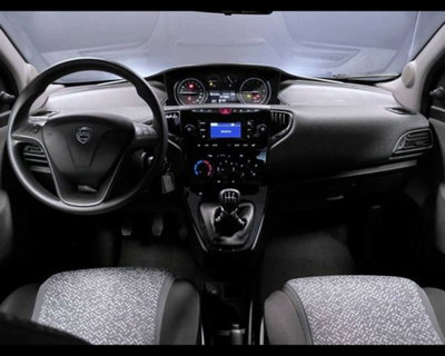 Lancia Ypsilon 1.0 FireFly 5 porte S&S Hybrid Ecochic Silver (9)